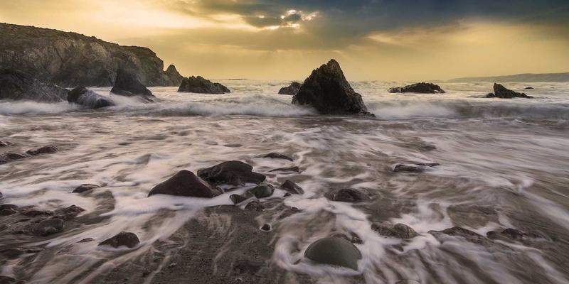 植发效果如何长久保持？深度解析非那雄胺与米诺地尔在植发前后的联合应用策略
