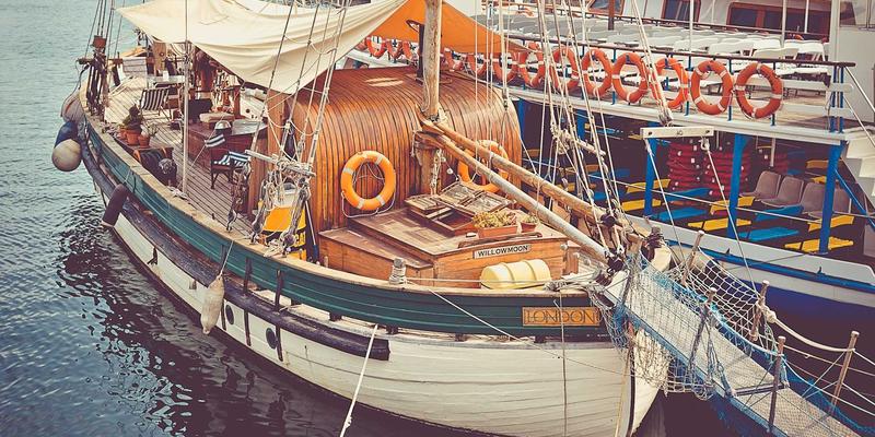 现代植发技术全解析:从FUE手术到头皮养护的头发修复方案