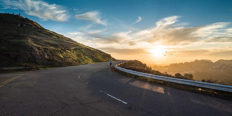 重塑自信发际线：深入解析FUE植发技术与现代医疗美学的融合